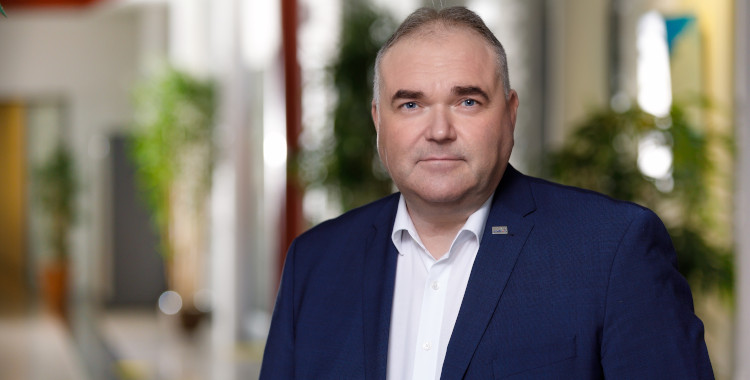 Artikelbild Arbeitsplatz Pflege: Im Kampf um die besten Köpfe