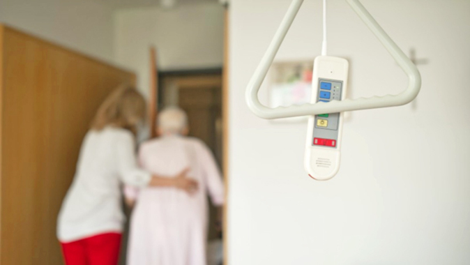 Artikelbild Hospizkultur und Palliative Care im Pflegeheim in Krisenzeiten – ein Praxisforschungsprojekt